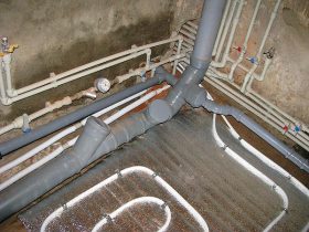 Монтаж канализационных труб в Рощино